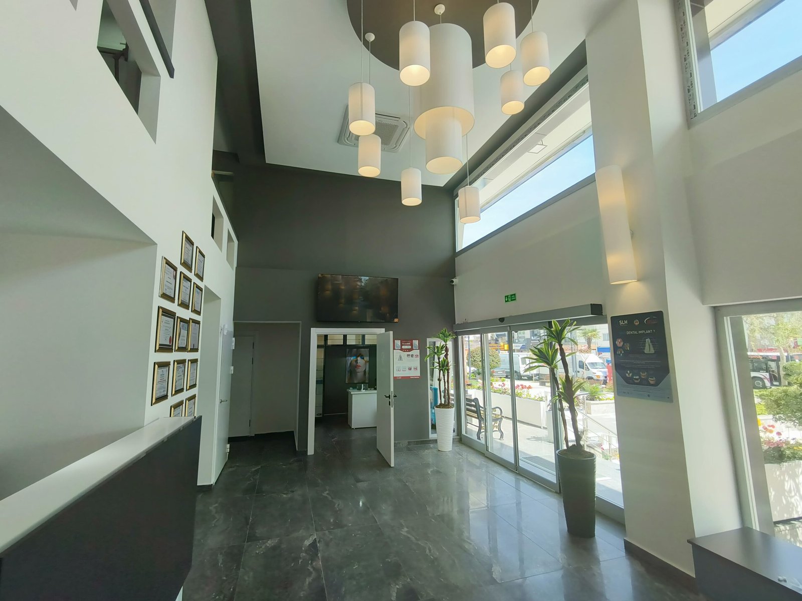 image-gallery